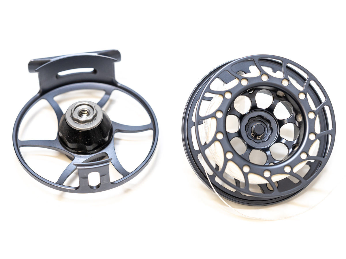 Hatch Iconic 5+ Reel  Large Arbor Grey Used